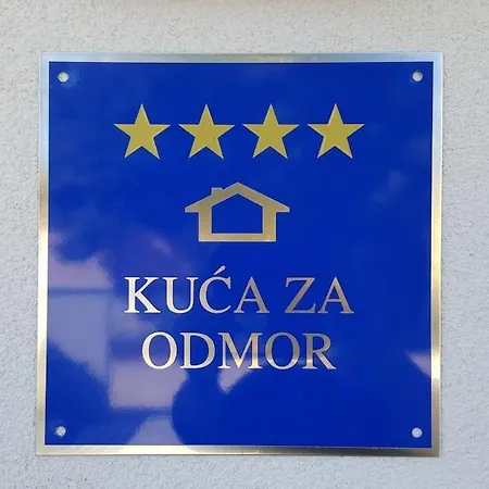 Riva Vacation Home With Private Pool In Istria וילה *