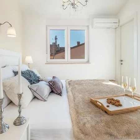 וילה Riva Vacation Home With Private Pool In Istria *
