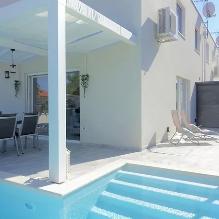 Riva Vacation Home With Private Pool In Istria * Vodnjan