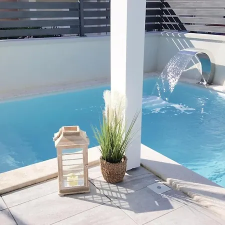 Riva Vacation Home With Private Pool In Istria