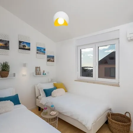 Riva Vacation Home With Private Pool In Istria *