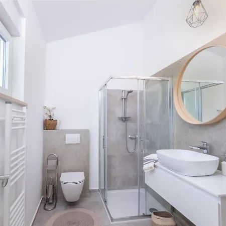 Riva Vacation Home With Private Pool In Istria וודניאן