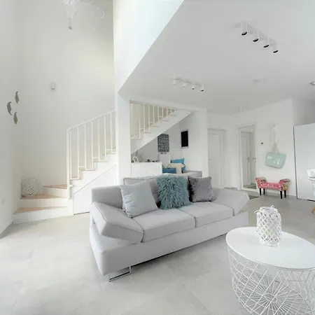 Villa Riva Vacation Home With Private Pool In Istria Vodnjan