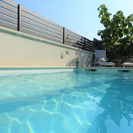 Riva Vacation Home With Private Pool In Istria וילה *